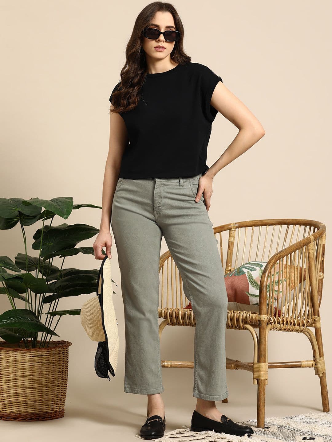 Mast & Harbour Women Light Fade Wide Leg Jeans - view 1