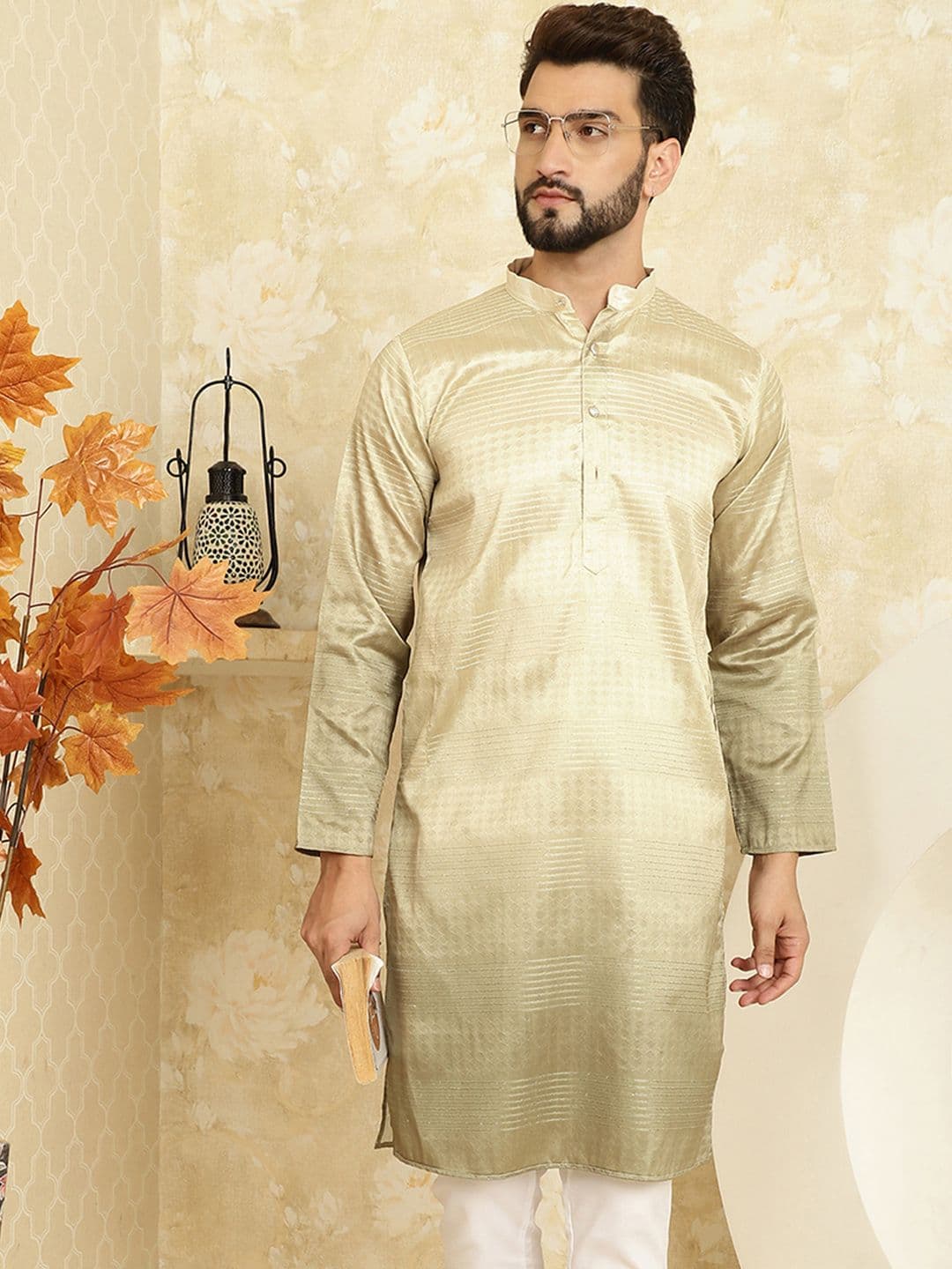 SOJANYA Men Gold-Toned Cold-Shoulder Sleeves Jacquard Kurta - view 1