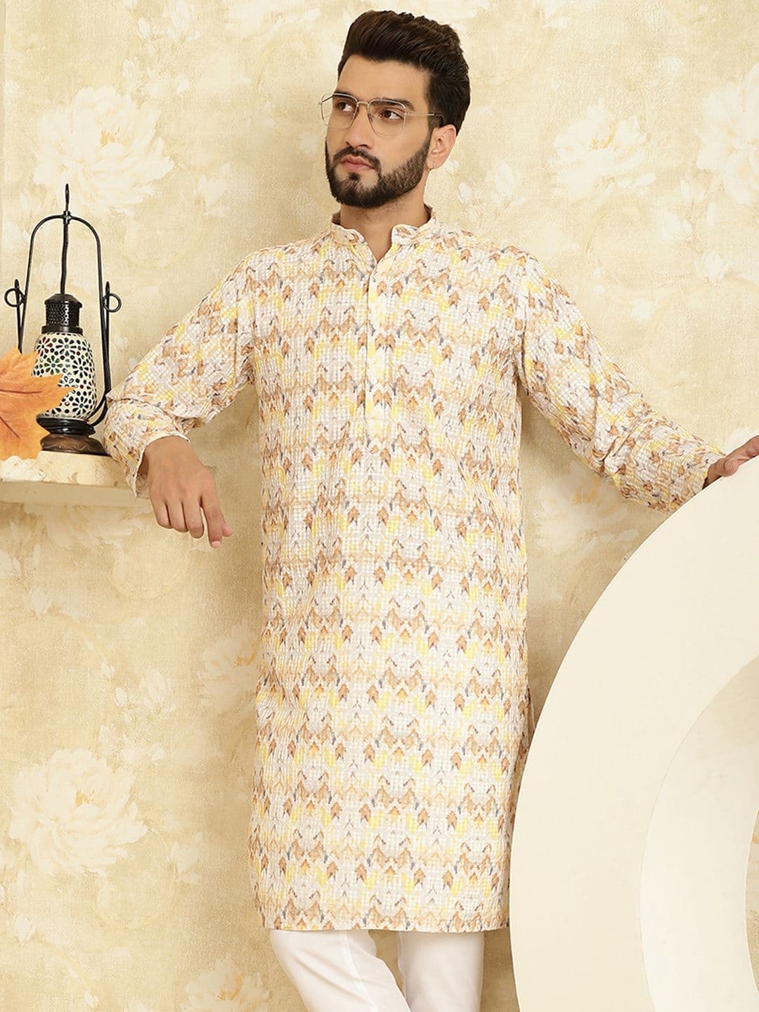 SOJANYA Men Yellow Floral Printed Flared Sleeves Sequinned Kurta - view 1