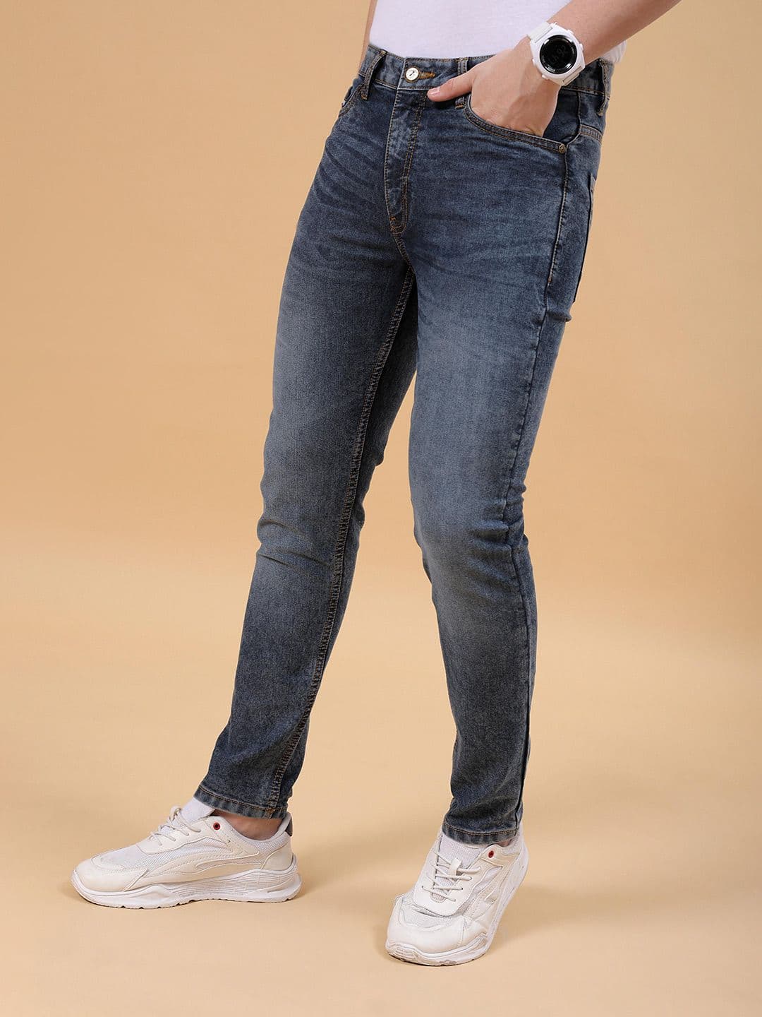 The Indian Garage Co Men Slim Fit Light Fade Stretchable Jeans - view 1