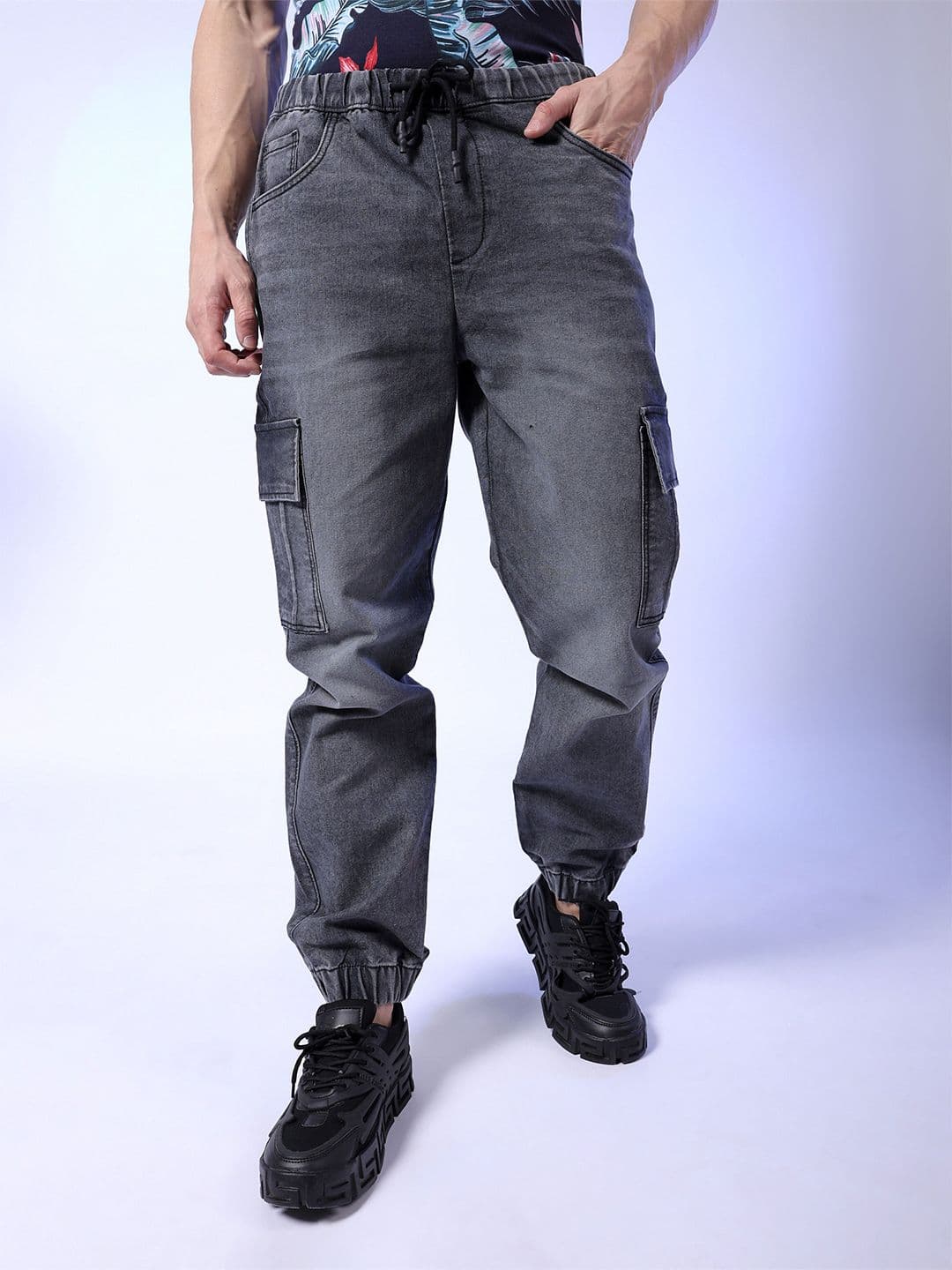 The Indian Garage Co Men Grey Clean Look Heavy Fade Stretchable Cargo Jogger Jeans