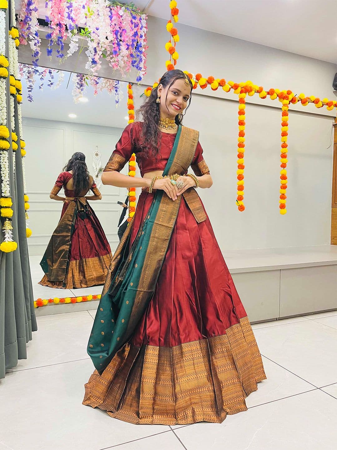 Fabcartz Woven Designed Semi-Stitched Lehenga & Unstitched Blouse With Dupatta - view 1