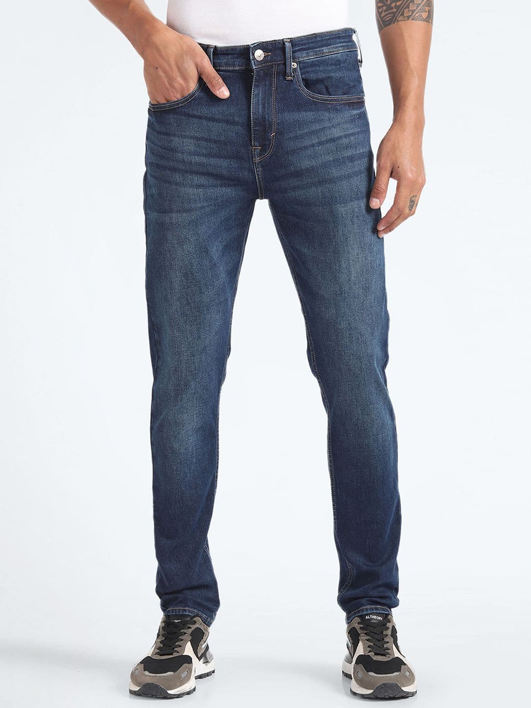Flying Machine Men Tapered Fit Light Fade Clean Look Stretchable Jeans - view 1