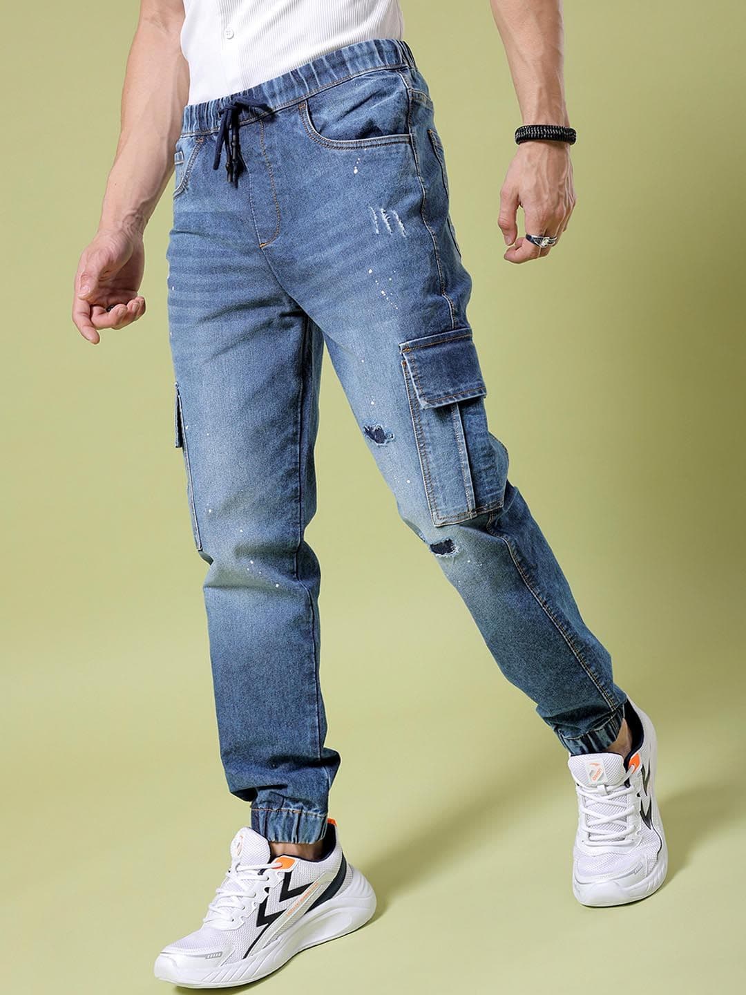 The Indian Garage Co Men Clean Look Mid Rise Cotton Cargo Jogger Jeans - view 1