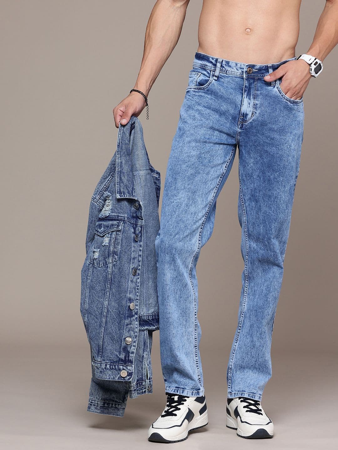 The Roadster Life Co. Men Light Fade Acid Wash Stretchable Jeans