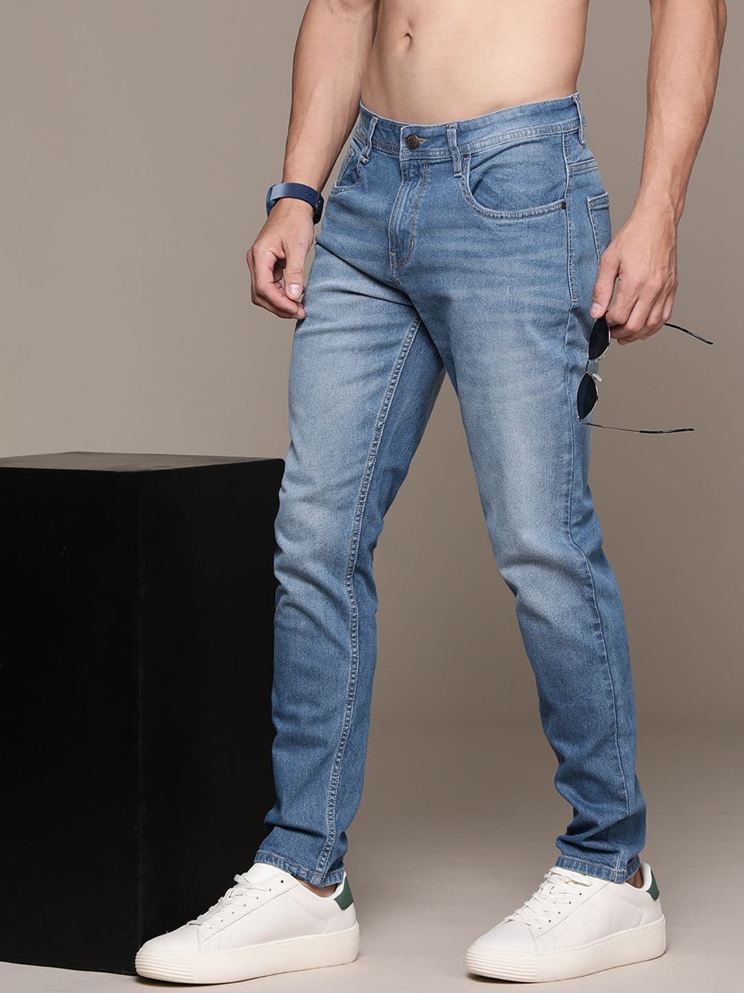 The Roadster Lifestyle Co. Men Slim Tapered Fit Light Fade Stretchable Jeans - view 1