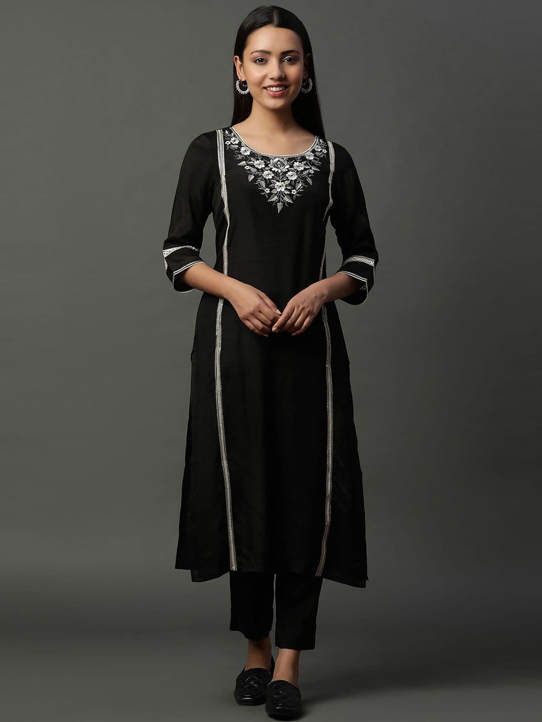 AURELIA Round Neck Yoke Design Thread Work Rayon Gotta Patti Straight Kurta - view 1