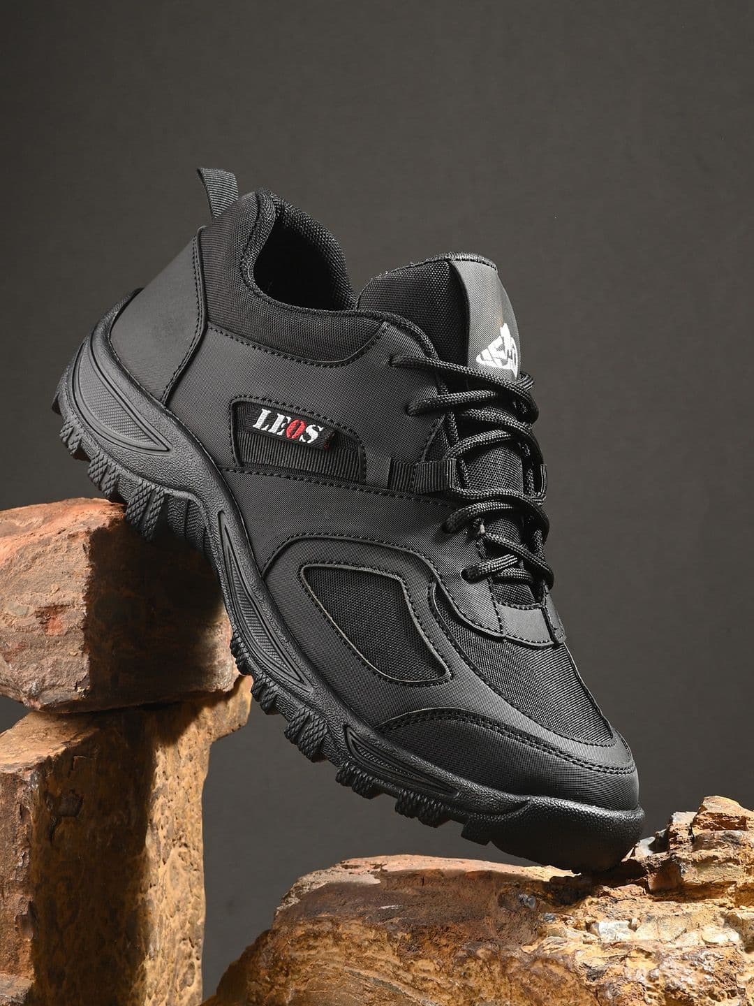 Leo's Fitness Shoes Men Antimicrobial Canvas Trekking Shoes - view 1