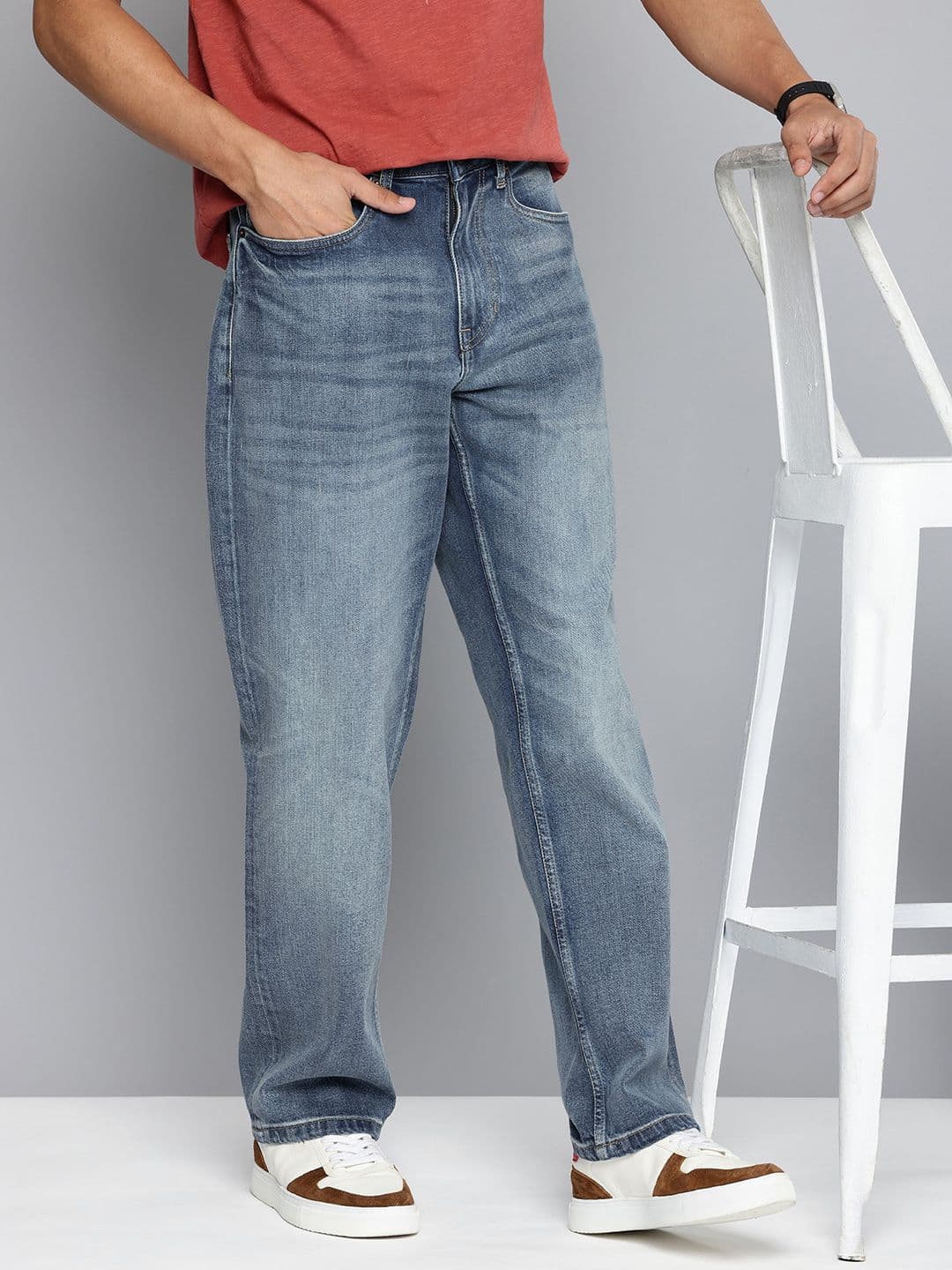 Aeropostale Men Baggy Fit Heavy Fade Stretchable Jeans - view 1