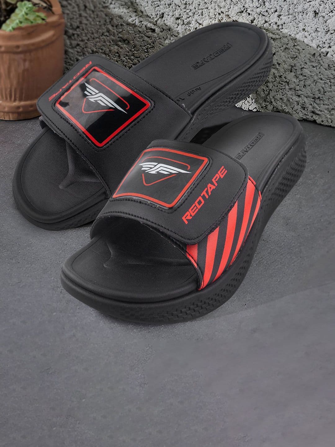 Red Tape Men Printed Sliders - view 1