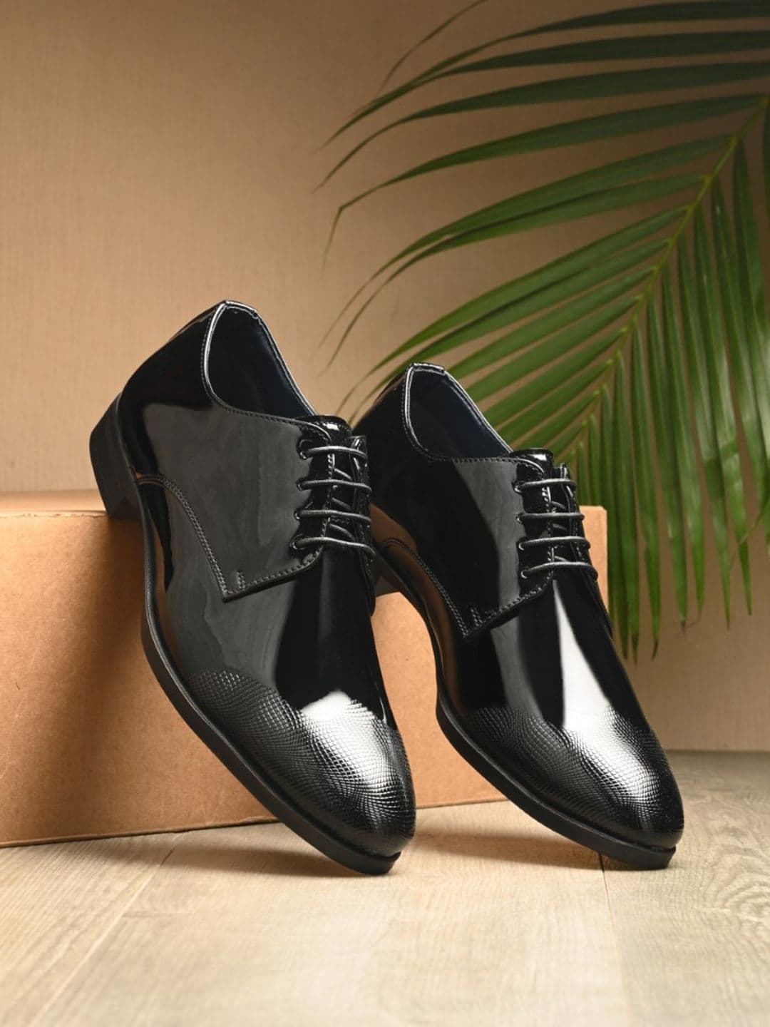 INVICTUS Men Formal Lace-Up Derbys - view 1