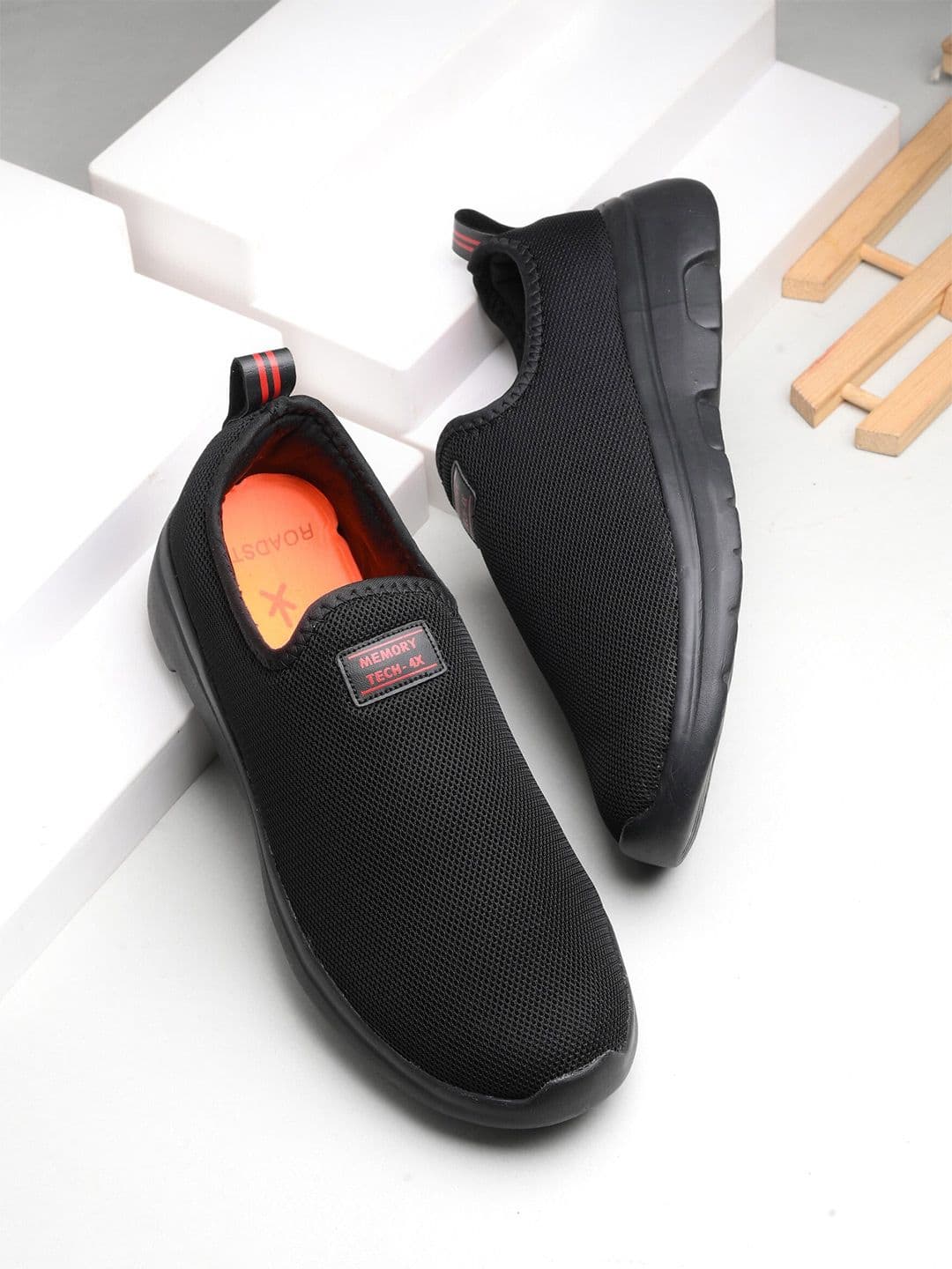 The Roadster Lifestyle Co. Men Black Textured Walking Sports Shoes - view 1