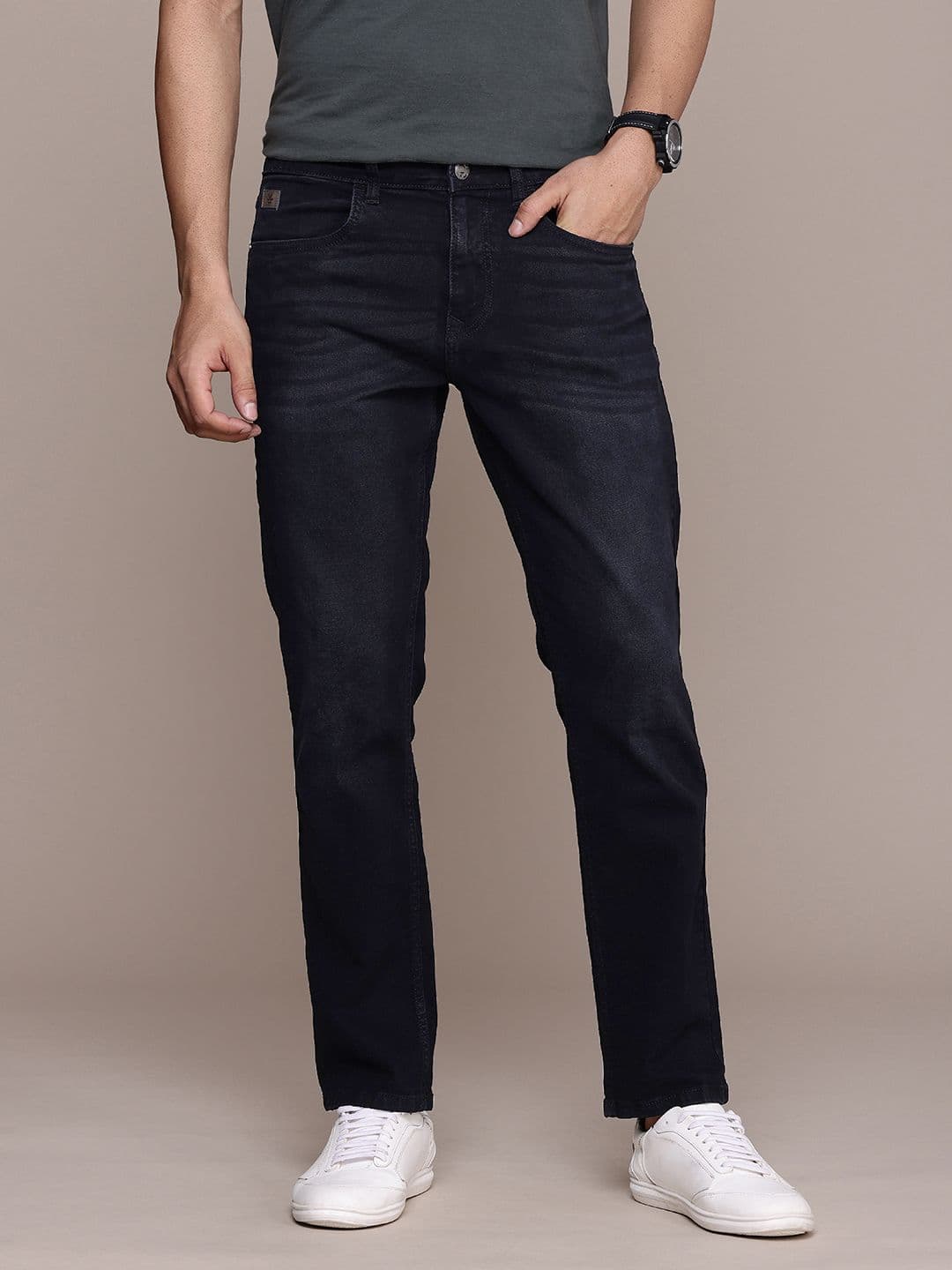 WROGN Men Relaxed Fit Light Fade Stretchable Jeans - view 1