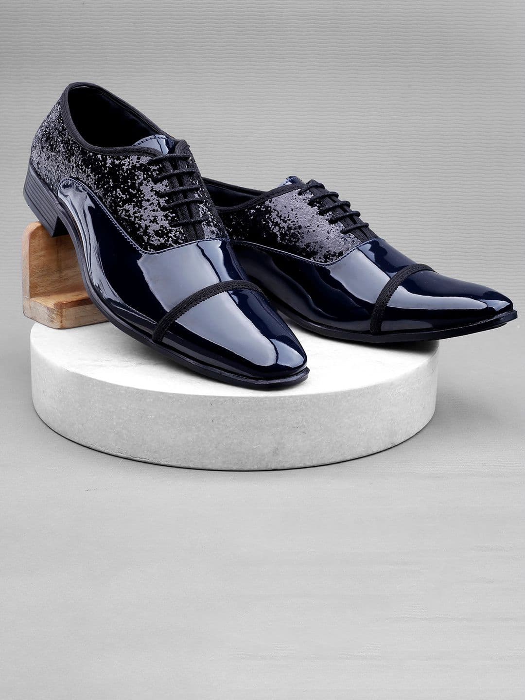 INVICTUS Men Blue Glitter Patent Oxford Lace-Up Party Wear Shoes - view 1
