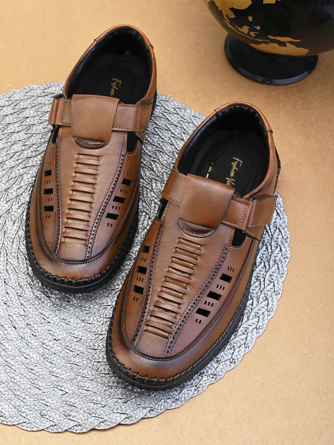 Fashion Victim Men Fisherman Sandals - view 1
