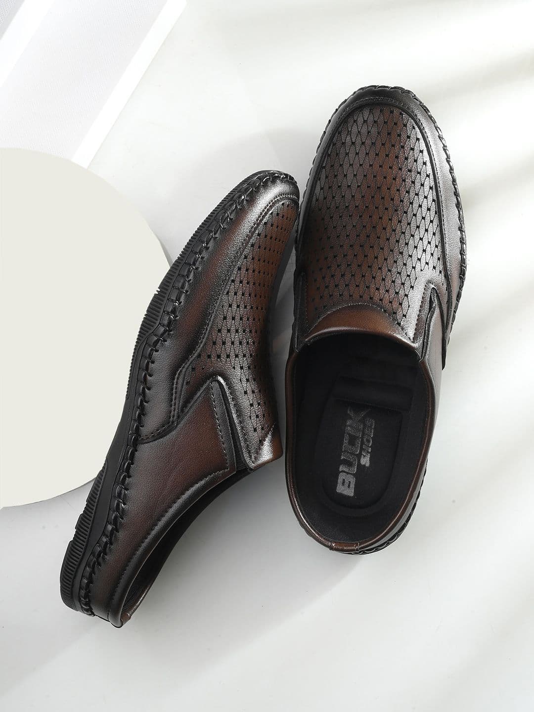 BUCIK Men Shoe-Style Sandals - view 1