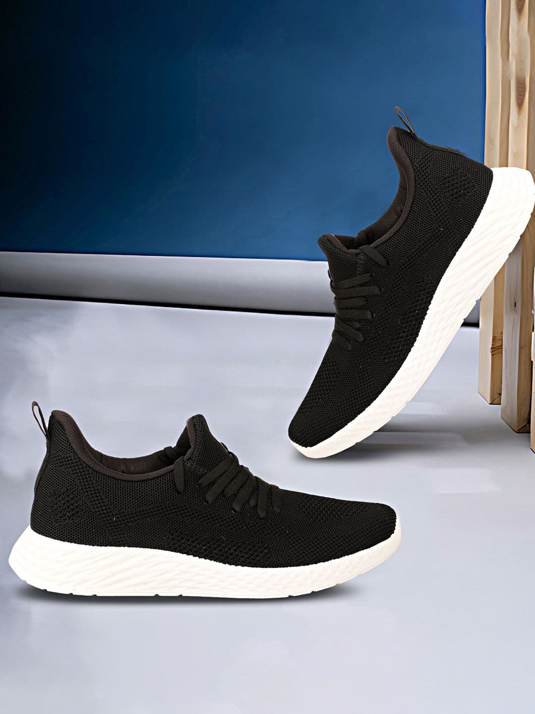 OZZOH Men Textured Lace-Up Running Shoes - view 1
