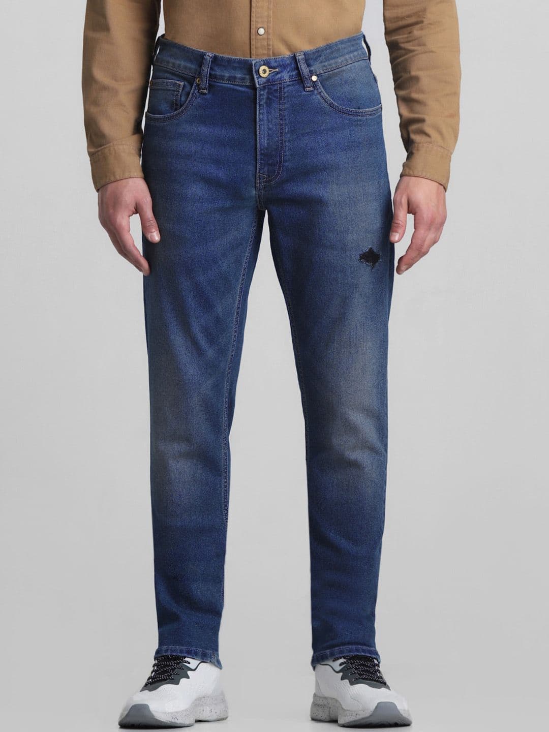 Jack & Jones Men Ben Skinny Fit Low-Rise Low Distress Light Fade Stretchable Jeans - view 1