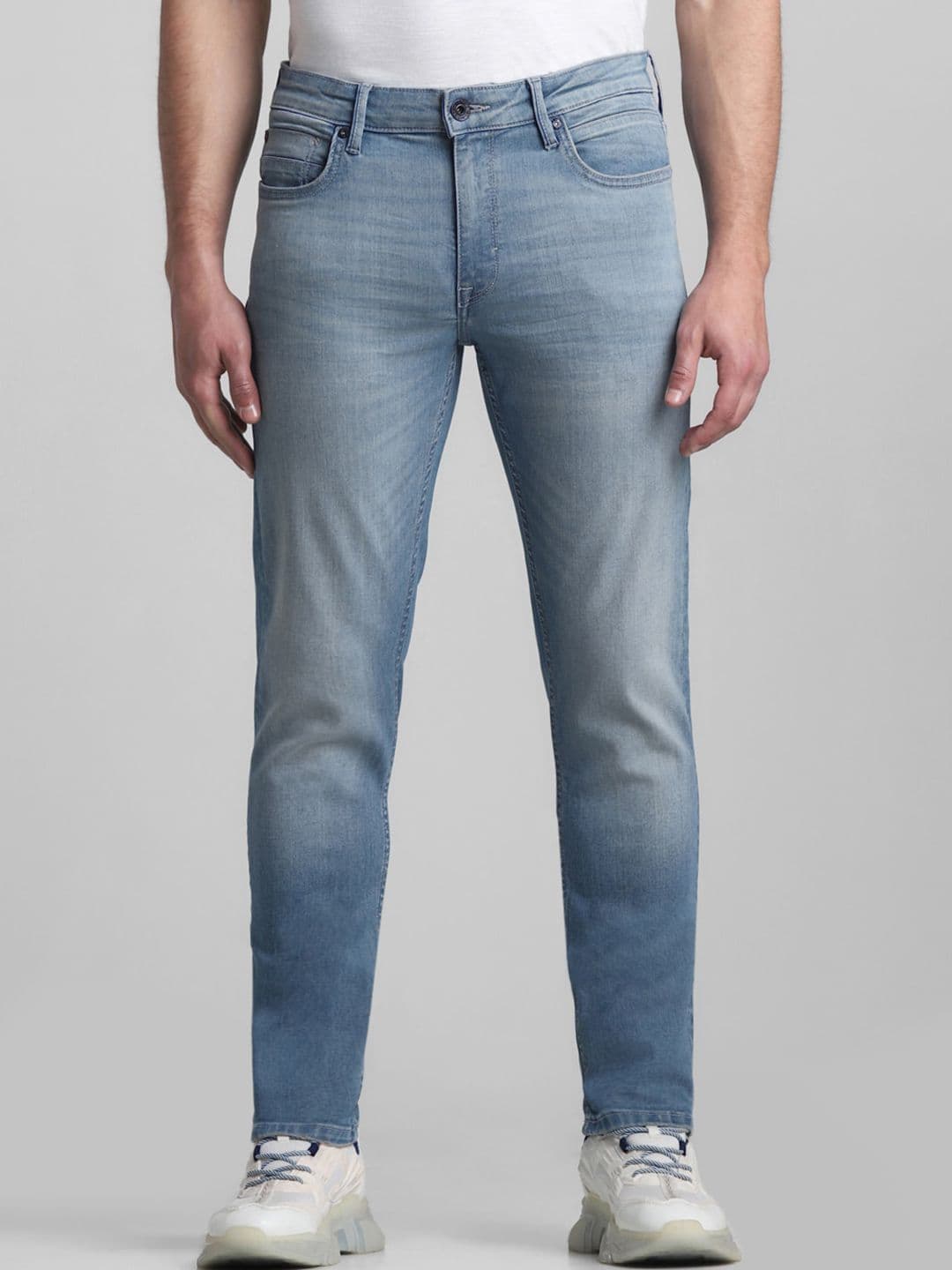 Jack & Jones Men Ben Skinny Fit Low-Rise Heavy Fade Stretchable Jeans - view 1