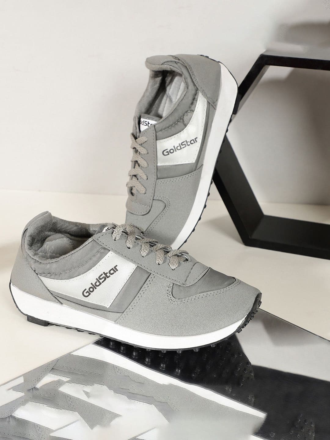 Goldstar Men Mesh Lace-Ups Walking Shoes - view 1