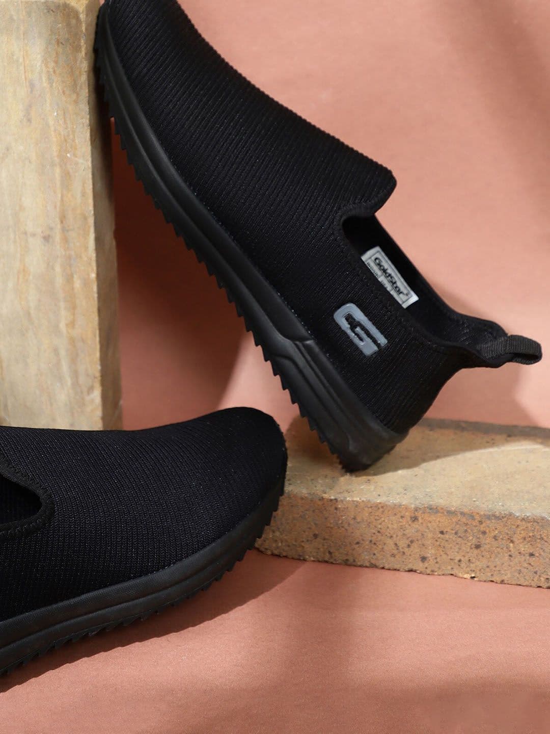 Goldstar Men Mesh Slip-On Walking Shoes - view 1