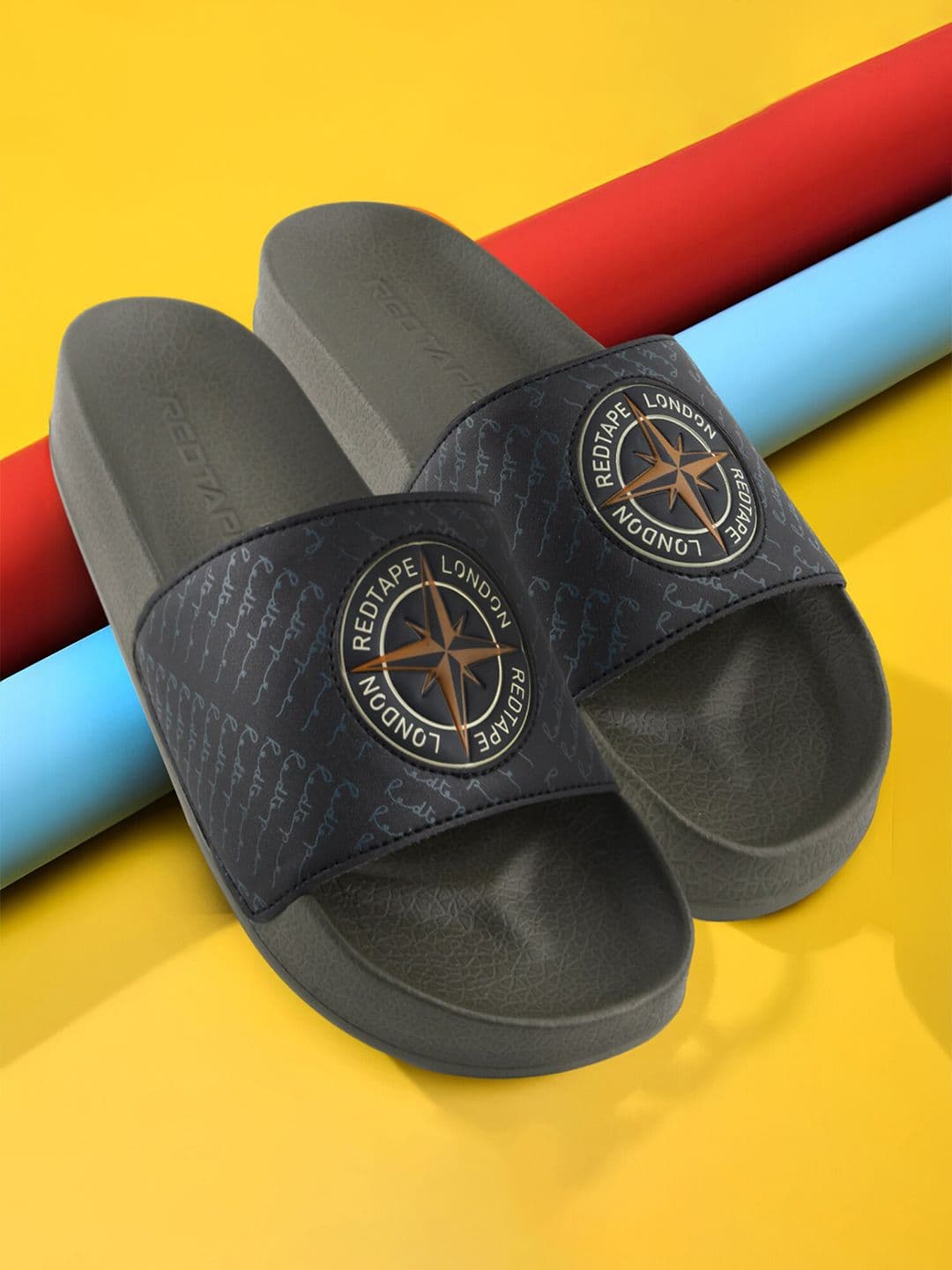 Red Tape Men Printed Sliders - view 1