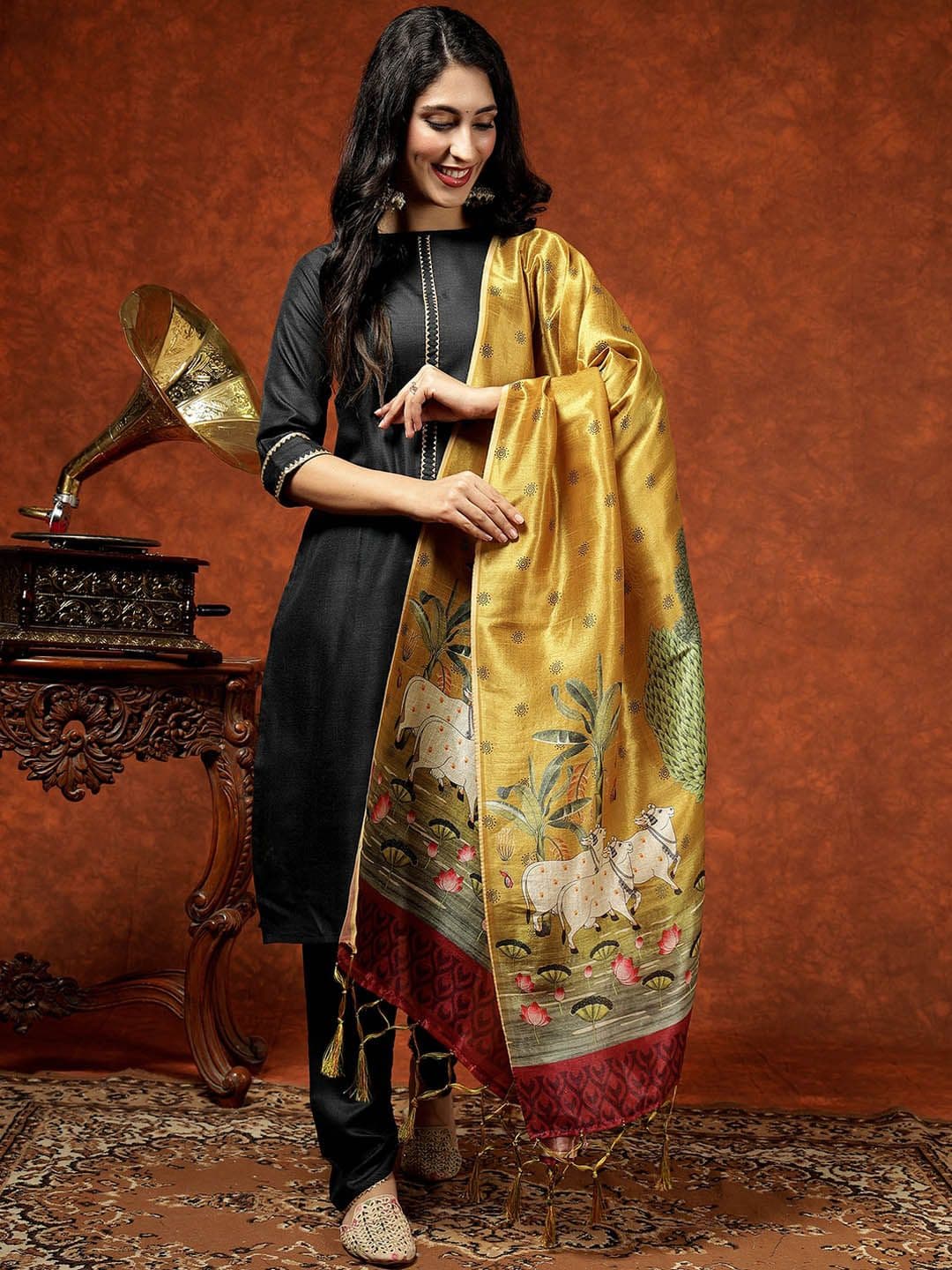 Kalini Women Straight Kurta Pant Set With Digital Print Dupatta - view 1