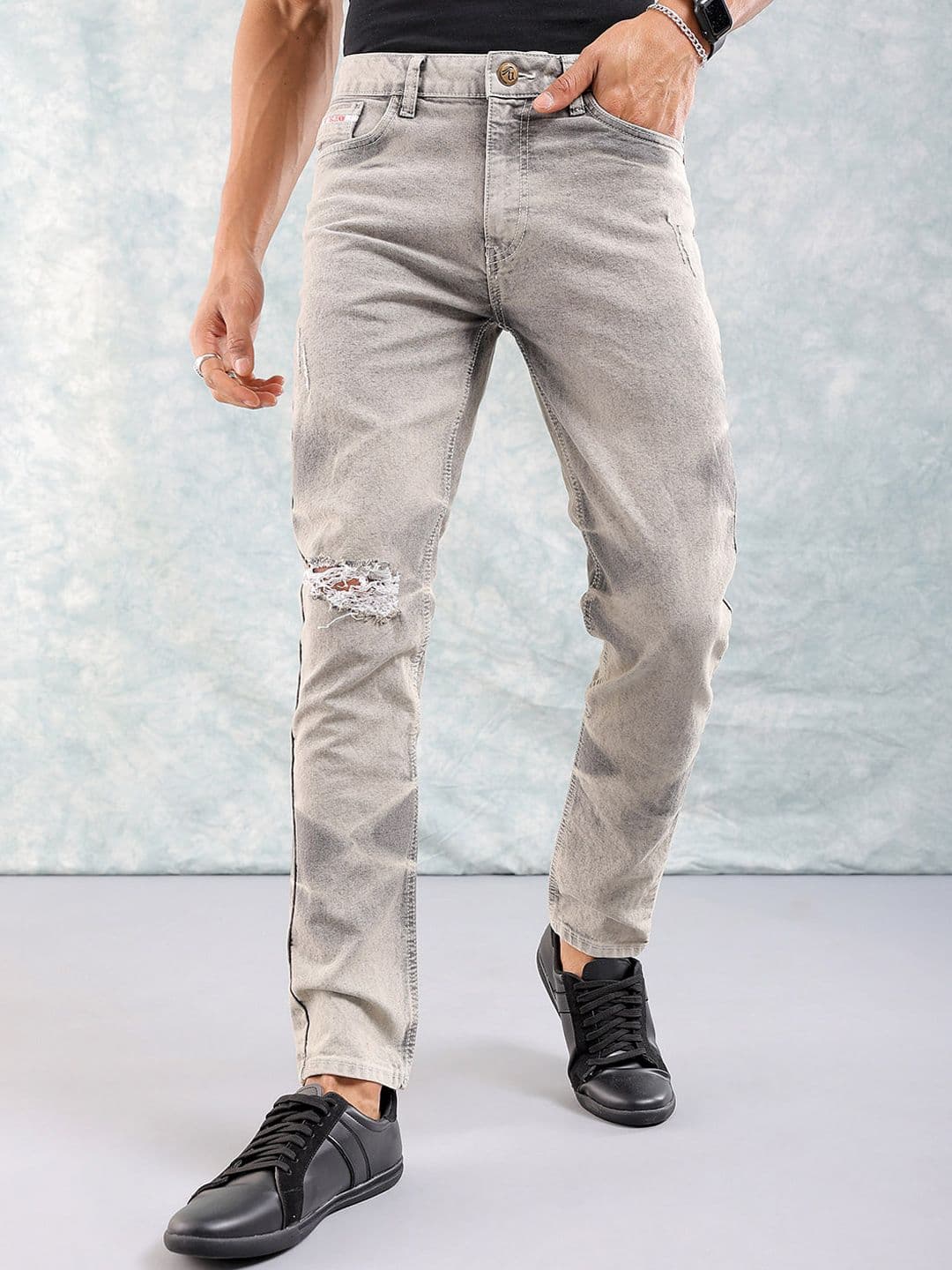 The Indian Garage Co Men Slim Fit Mildly Distressed Heavy Fade Jeans - view 1