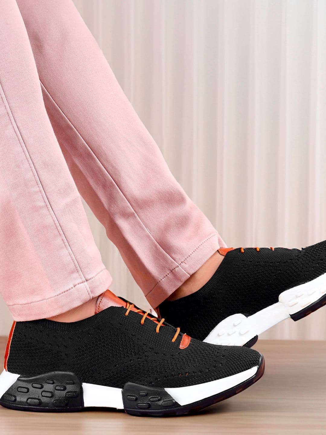 Bxxy Men High-Top Running Non-Marking Shoes - view 1
