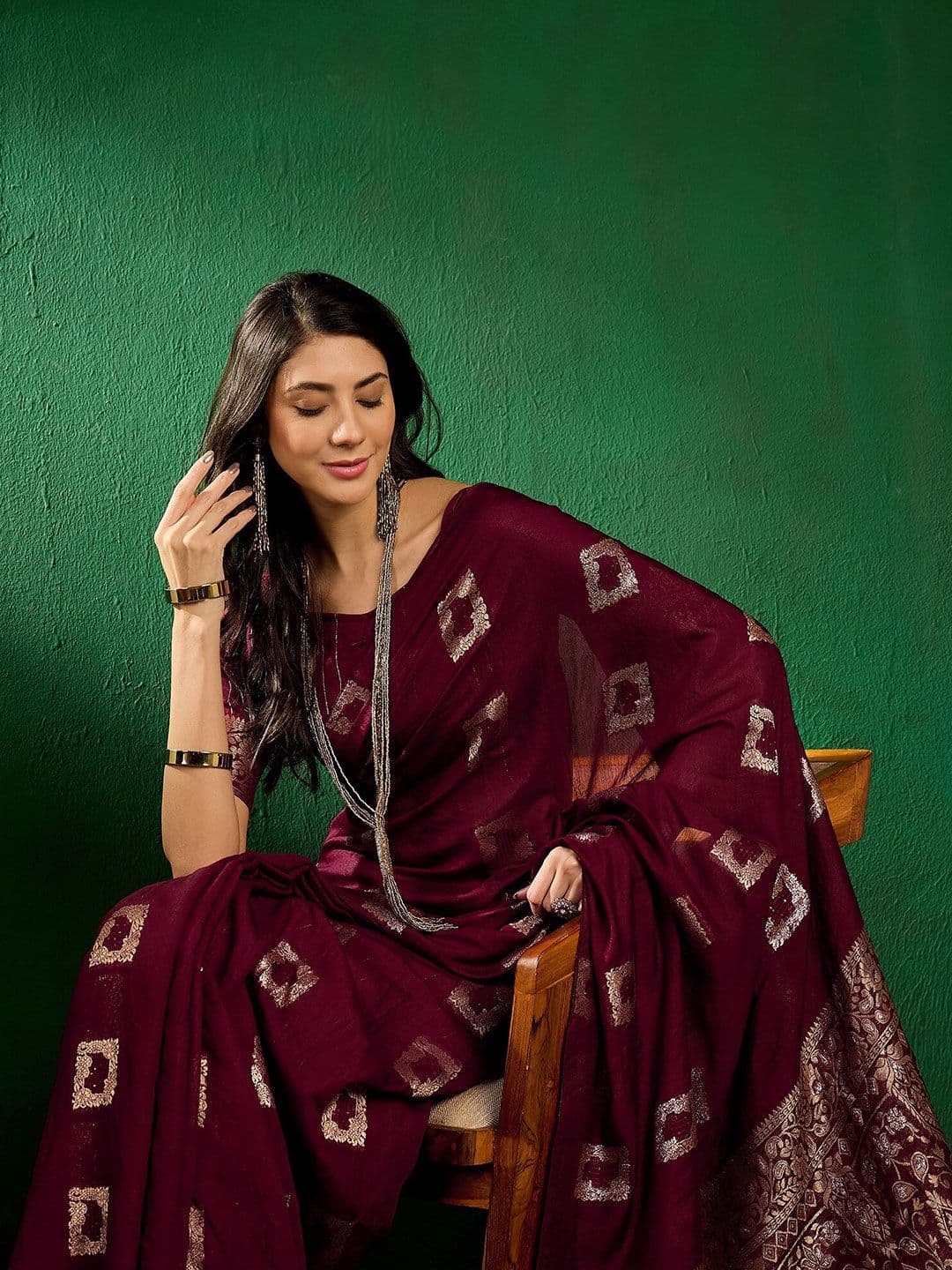 Sangria Geometric Woven Design Banarasi Saree - view 1