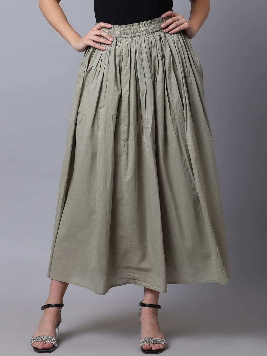 UnaOne Green Solid Flared Midi Skirt - view 1