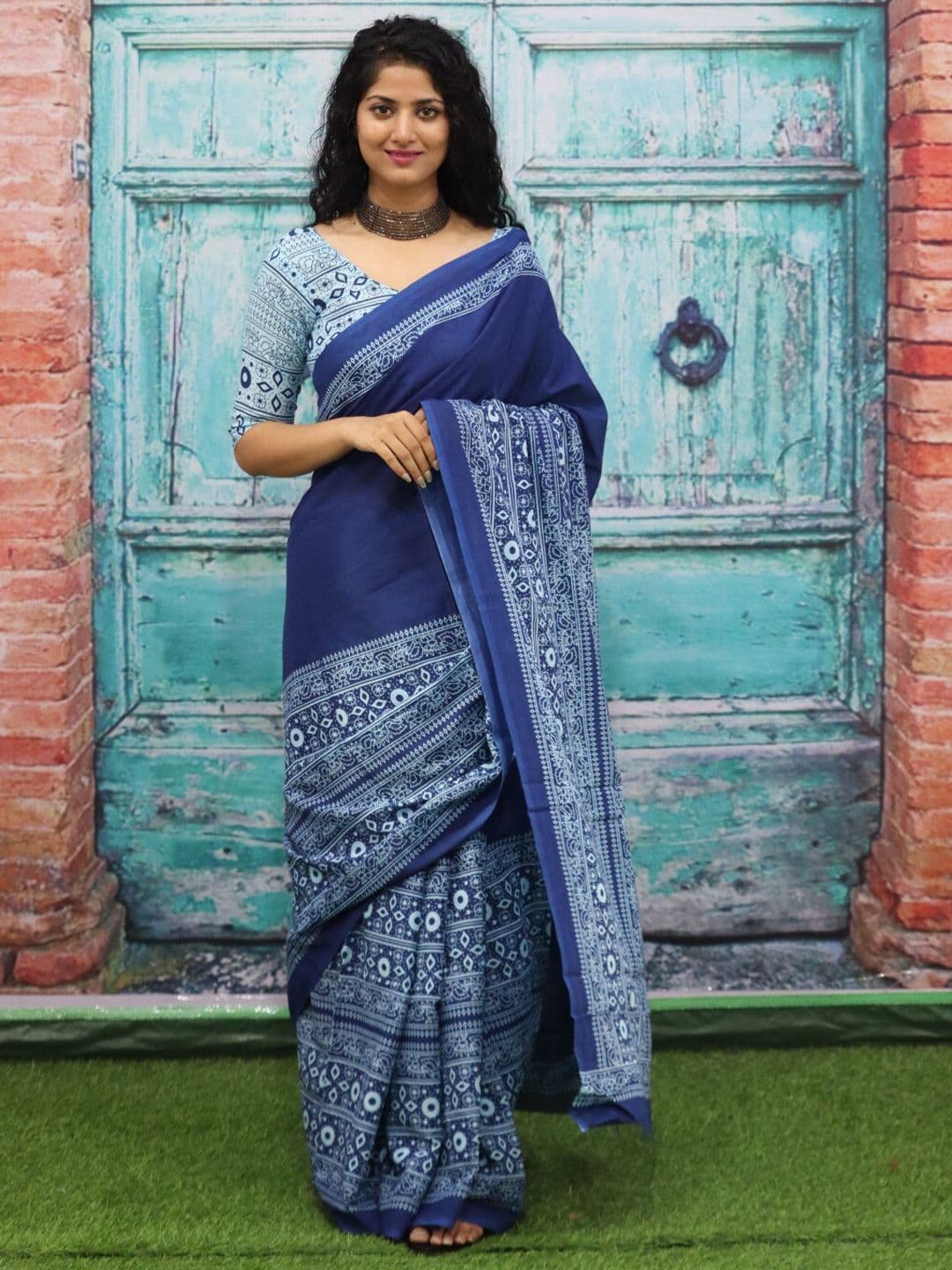 KIAARON Ethnic Motifs Block Print Pure Cotton Saree - view 1