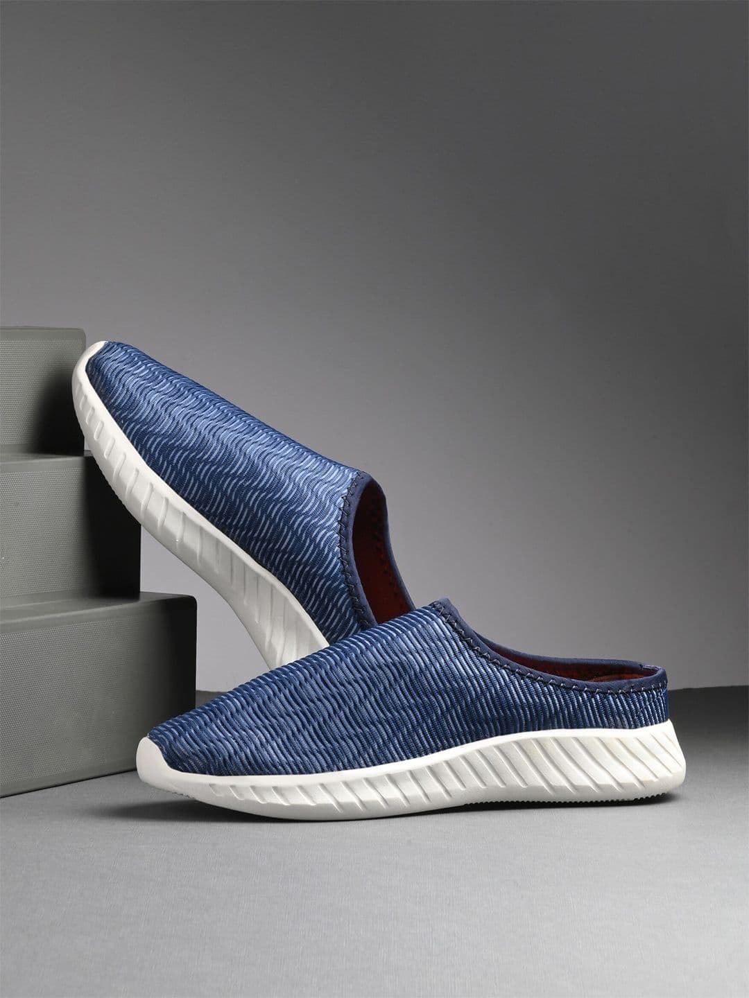 The Roadster Lifestyle Co. Men Navy Blue Textured Walking Sports Shoes - view 1