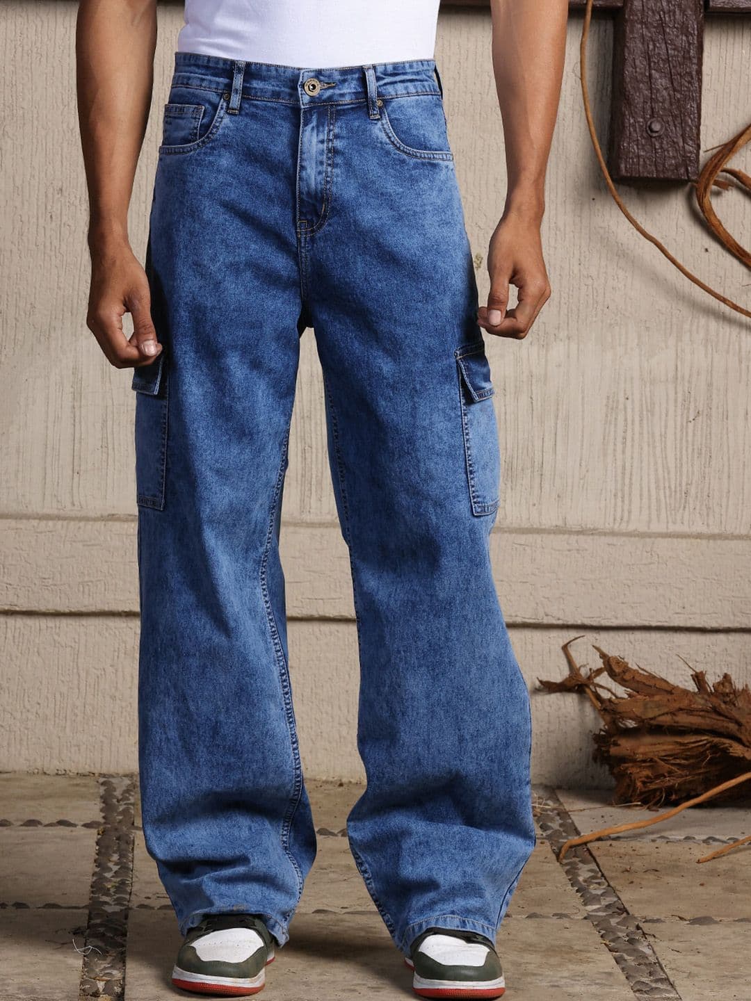 The Roadster Lifestyle Co. Men Relaxed-Fit Clean Look Stretchable Cargo Jeans - view 1