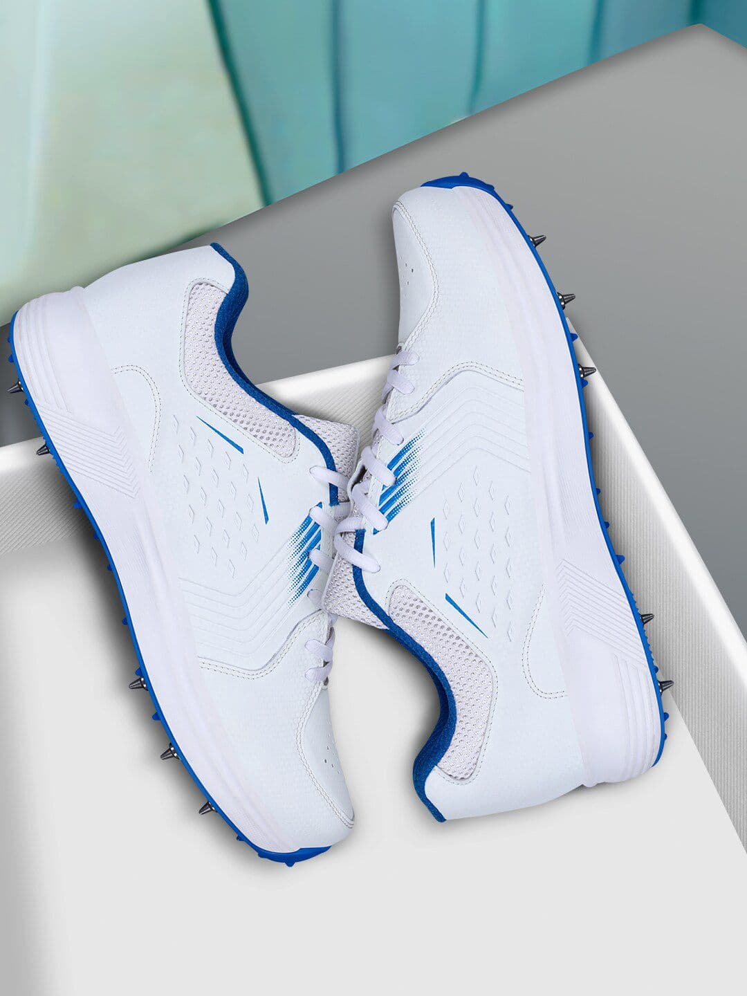 Aivin Men White And Blue Super King Cricket Shoes - view 1