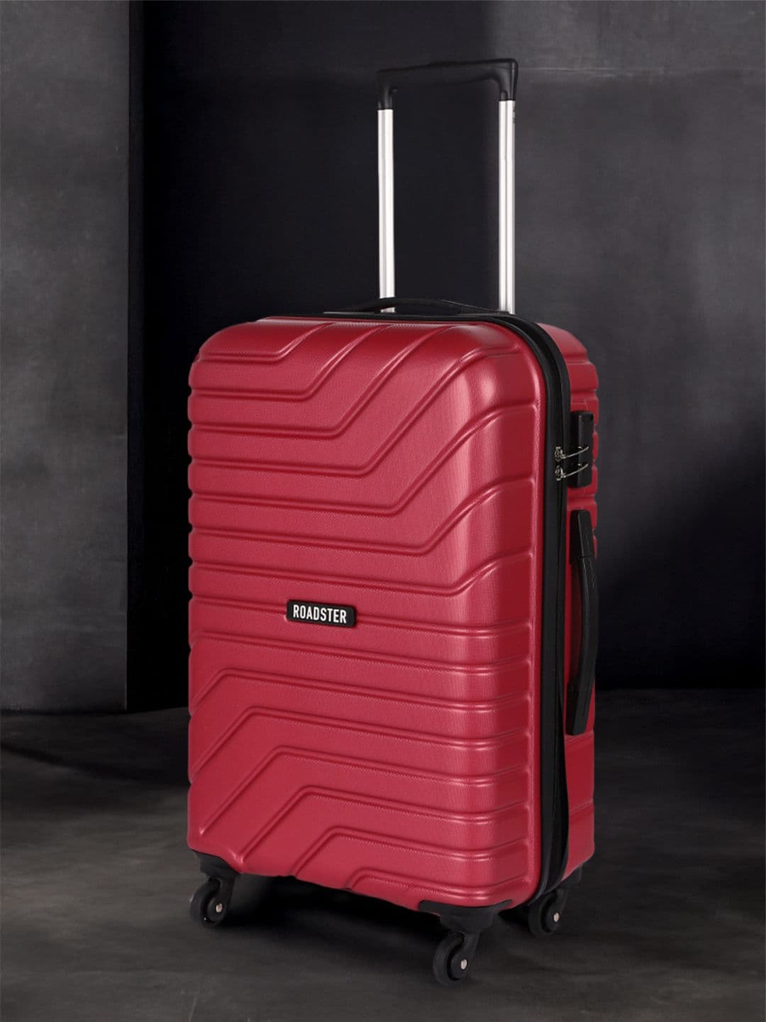 Roadster Bent Medium Trolley Suitcase - view 1