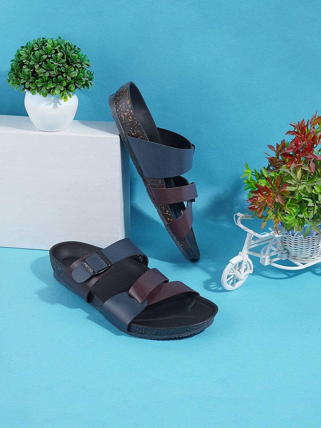 Metro Men Comfort Sandals - view 1