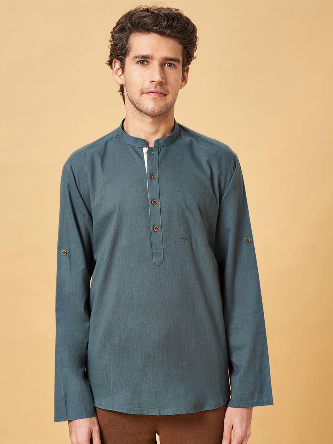 indus route by Pantaloons Mandarin Collar Cotton Linen Short Kurta - view 1