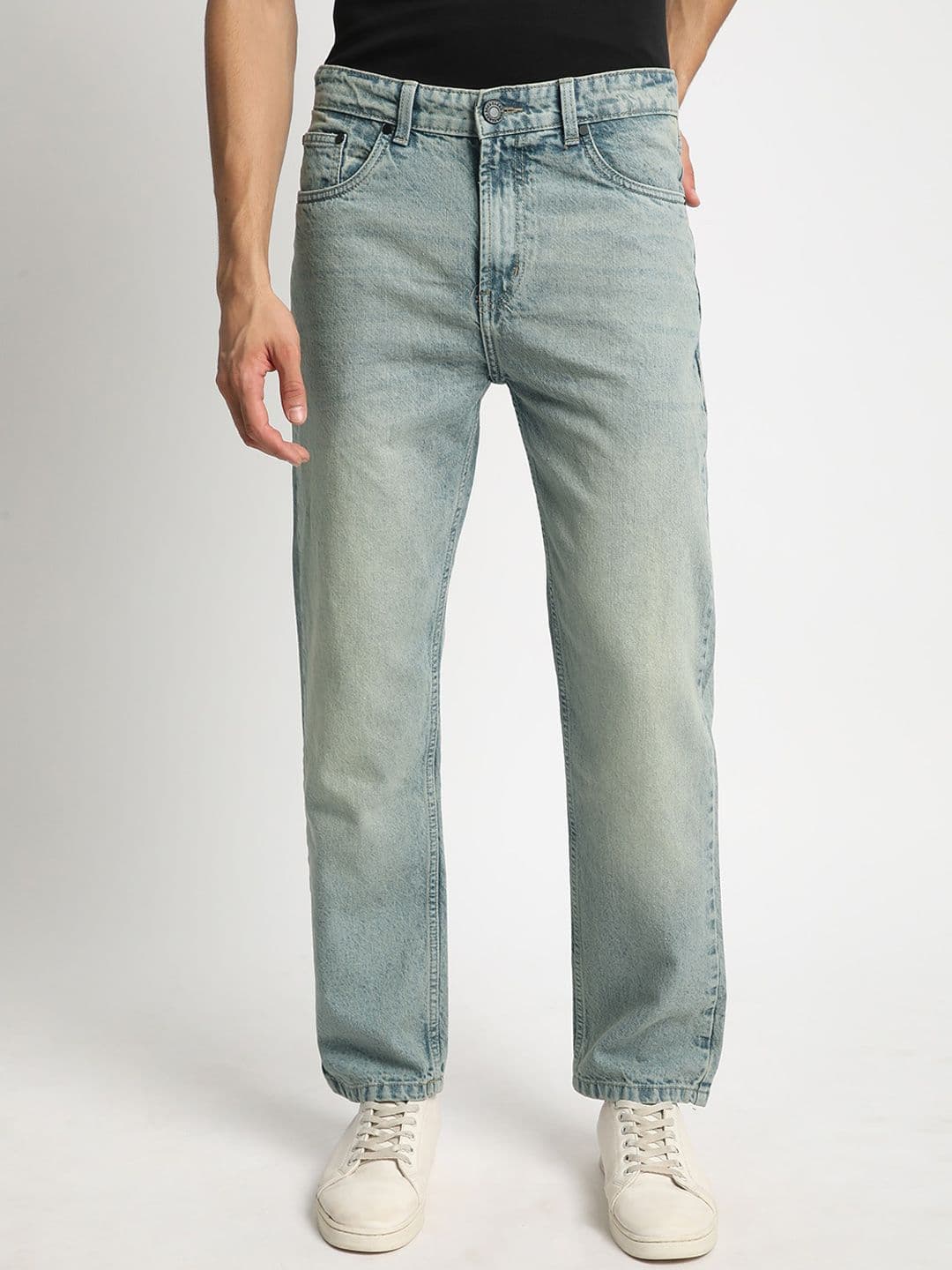 Bene Kleed Men Relaxed Fit Clean Look Heavy Fade Whiskers Pure Cotton Tinted Jeans - view 1