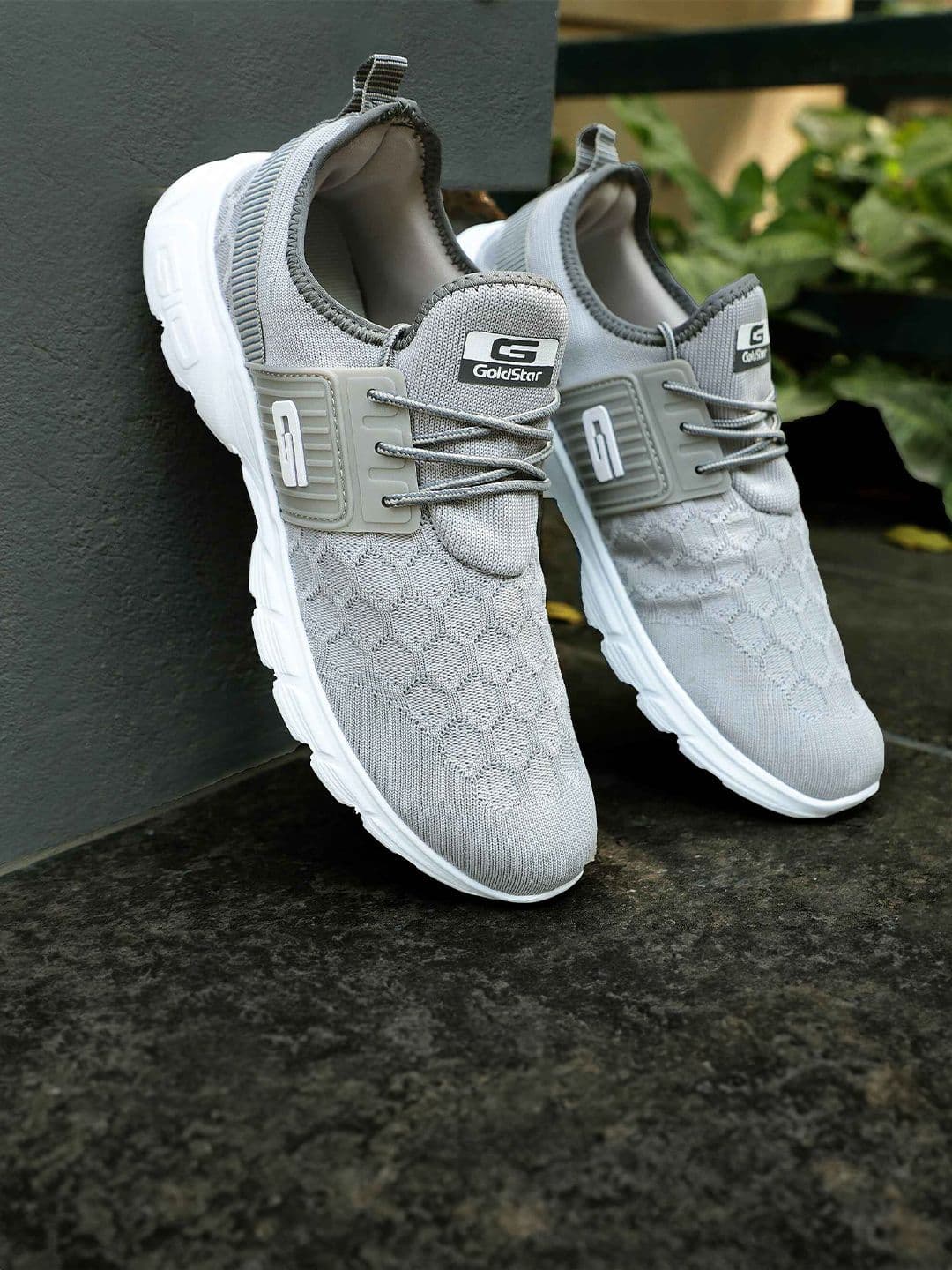 Goldstar Men Walking Shoes - view 1