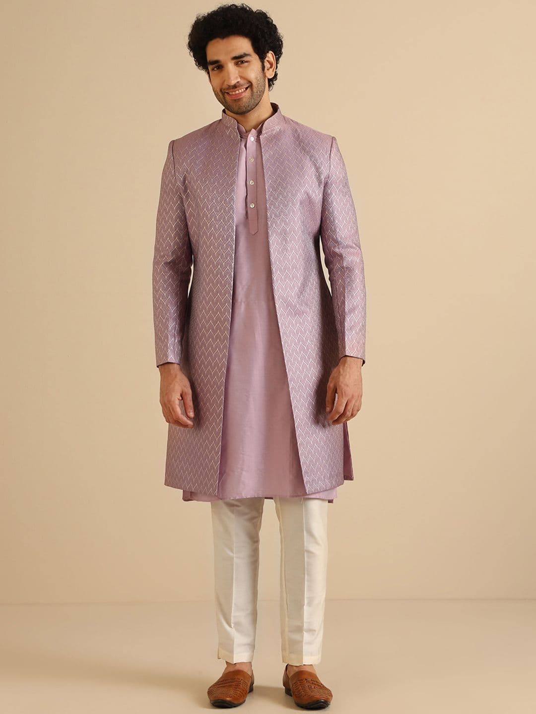KISAH Men Self-Design Mandarin Collar Indowestern Sherwani Set