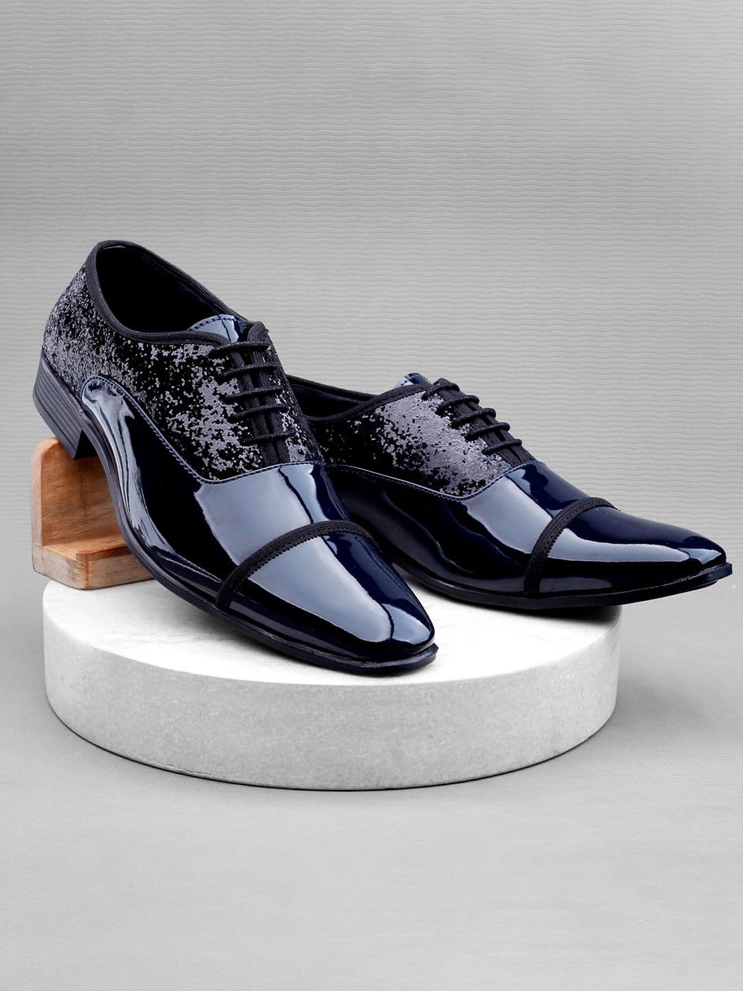 Bxxy Men Textured Formal Derby Shoes - view 1