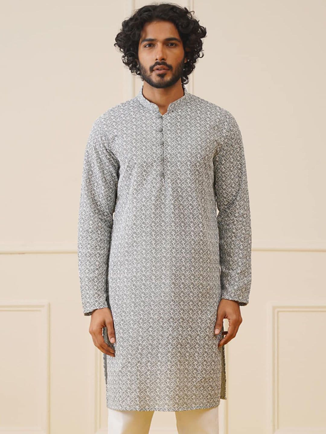 Jompers Floral Embroidered Chikankari Pure Cotton Straight Kurta - view 1