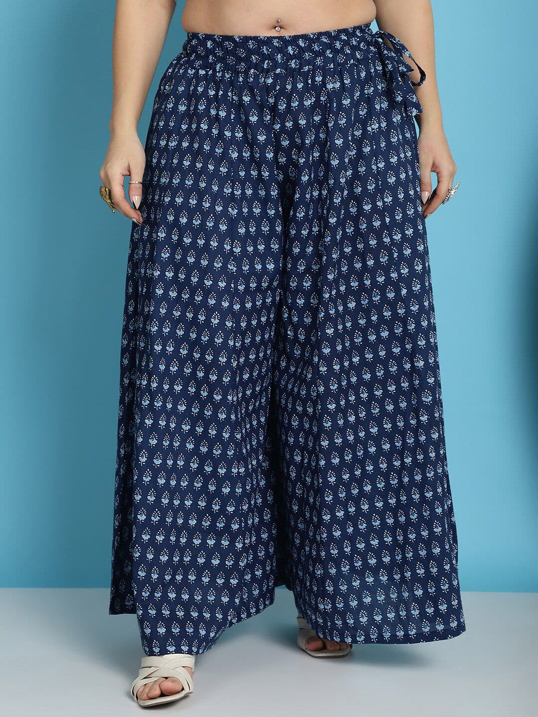 TAG 7 PLUS Women Ethnic Motifs Printed Flared Palazzos - view 1