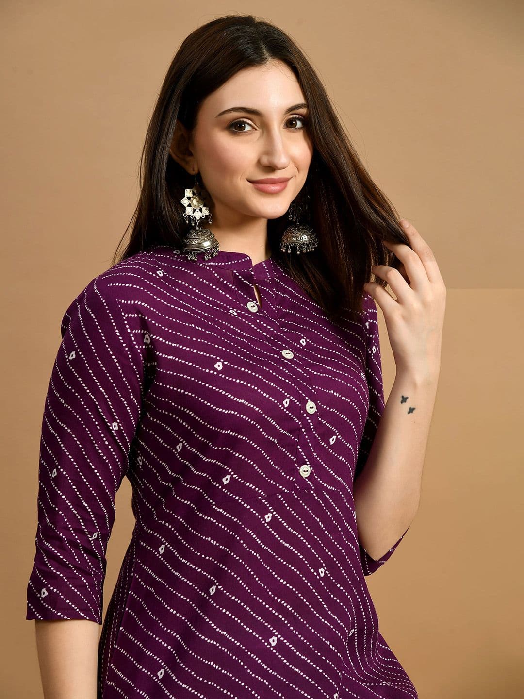 GLOWWORLD Striped Mandarin Collar A-Line Kurta - view 1