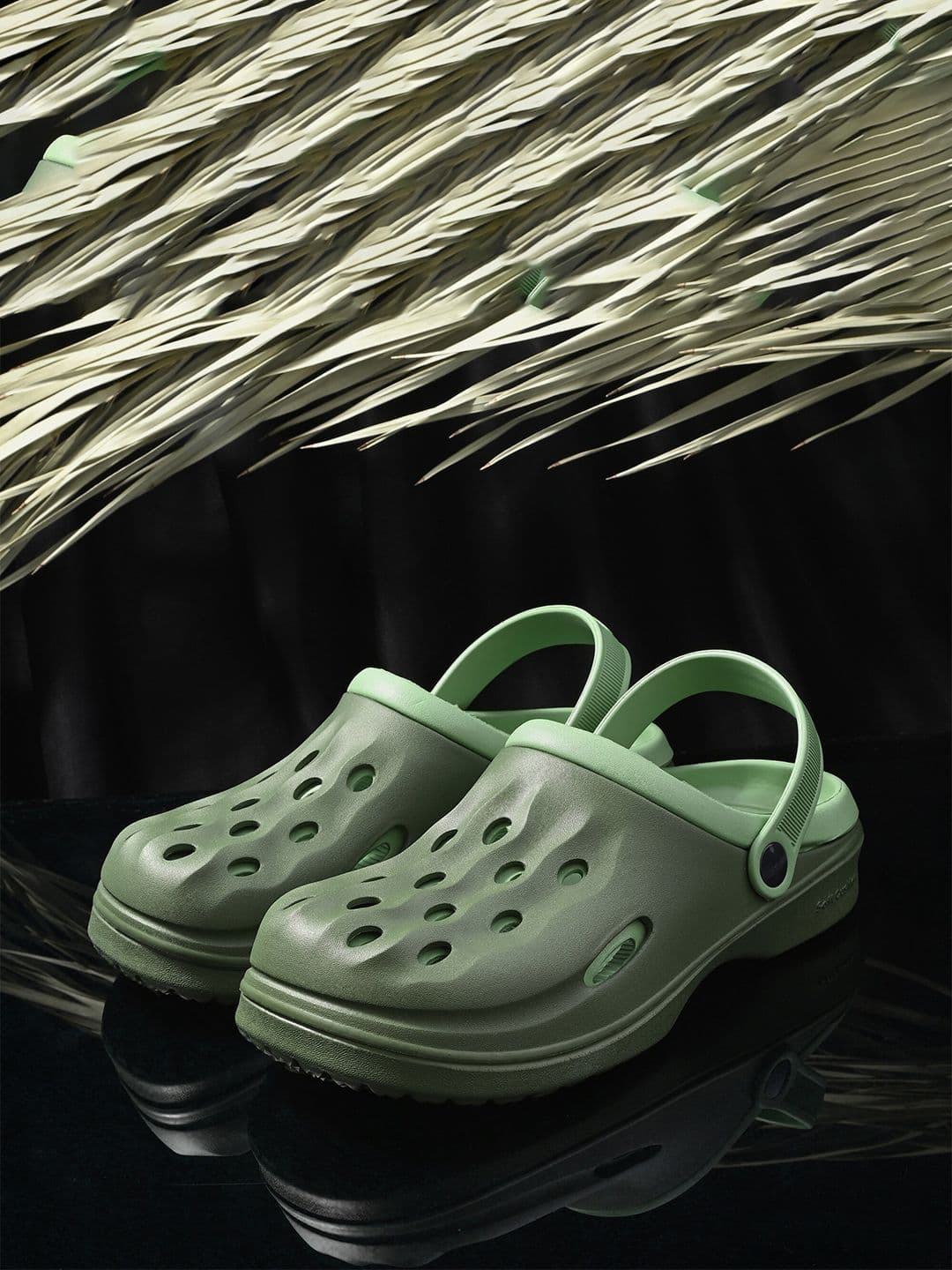 BIRDE Men Clogs - view 1