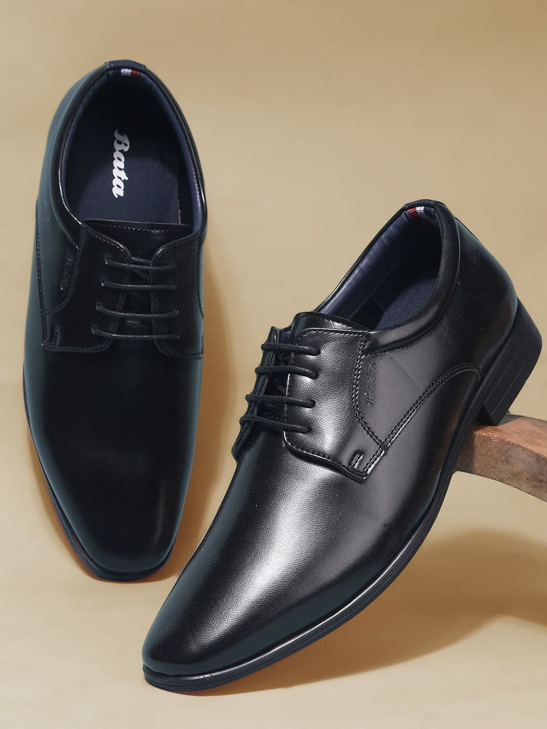 Bata Men Textured Round Toe Formal Derbys - view 1