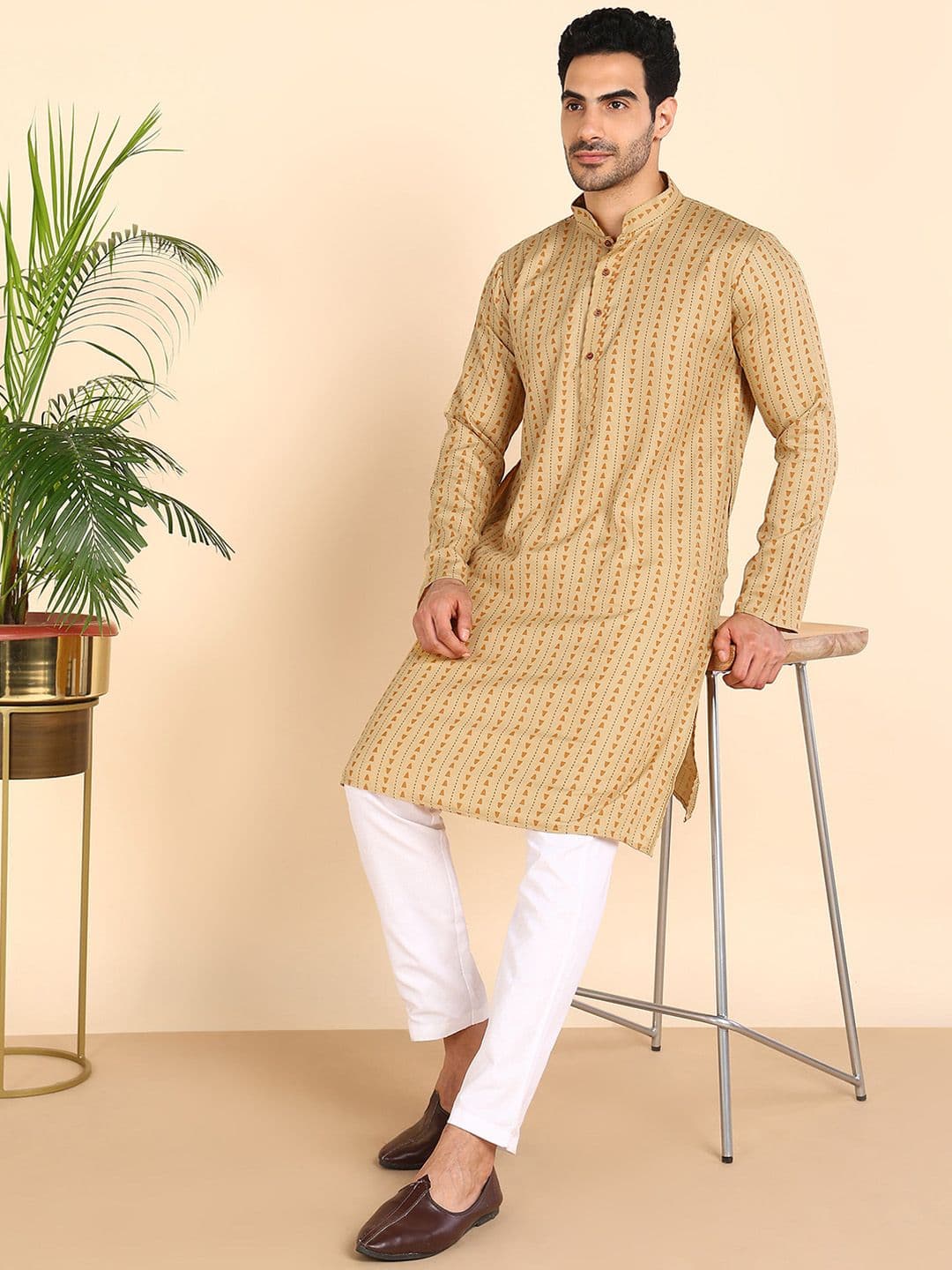 Anouk Geometric Thread Work Mandarin Collar Straight Kurta - view 1