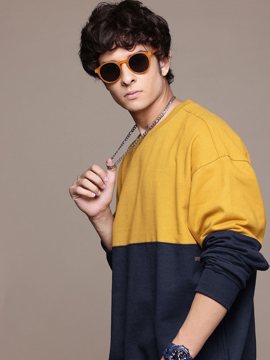 Roadster Colourblocked Relaxed Fit Drop-Shoulder Sleeve Sweatshirt - view 1