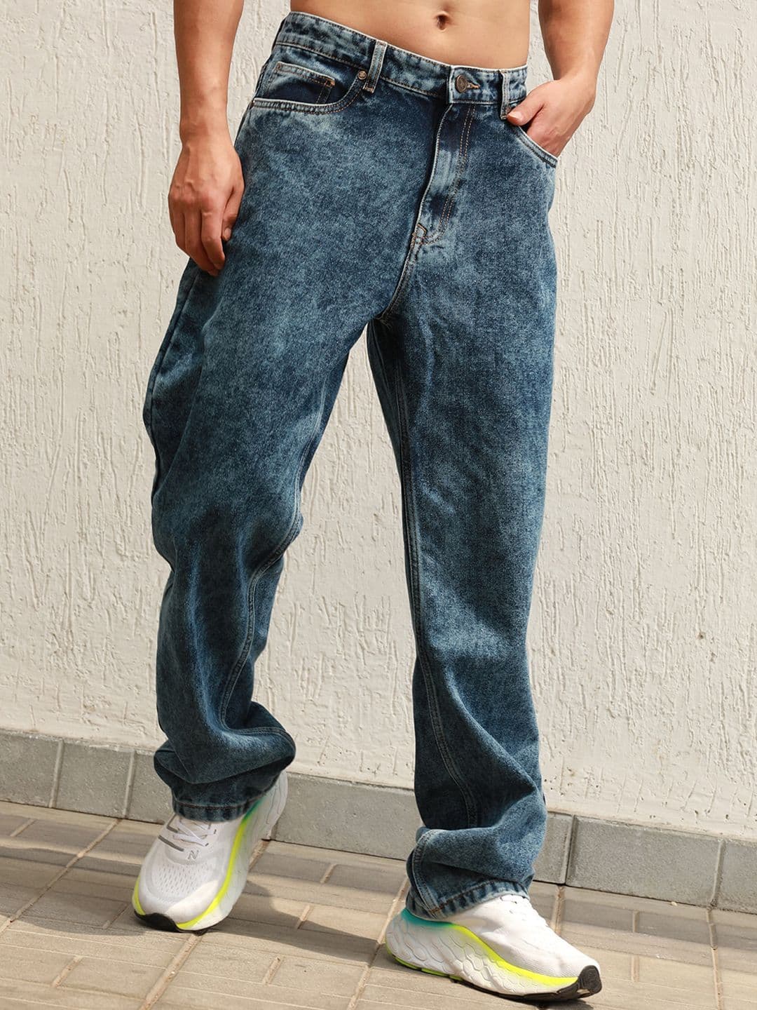 Hubberholme Men Straight Fit Clean Look Light Fade Pure Cotton Jeans - view 1